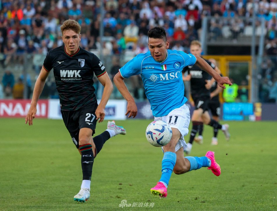 多名冗员 多名冗员