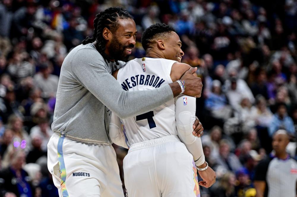 世人表明中 世人表明中